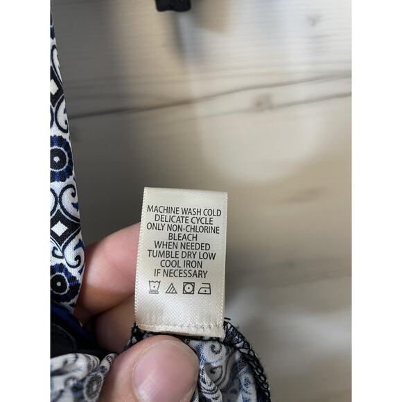 Max Studio Shirt Womens Small Blue White Boho Print Stretch Pullover 3/4 Sleeve - Picture 8 of 9